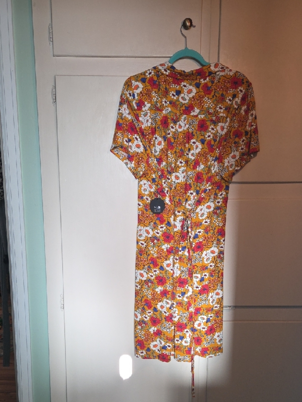 Women's Mustard Floral Midi Dress with Short Sleeves - Picture 2 of 4